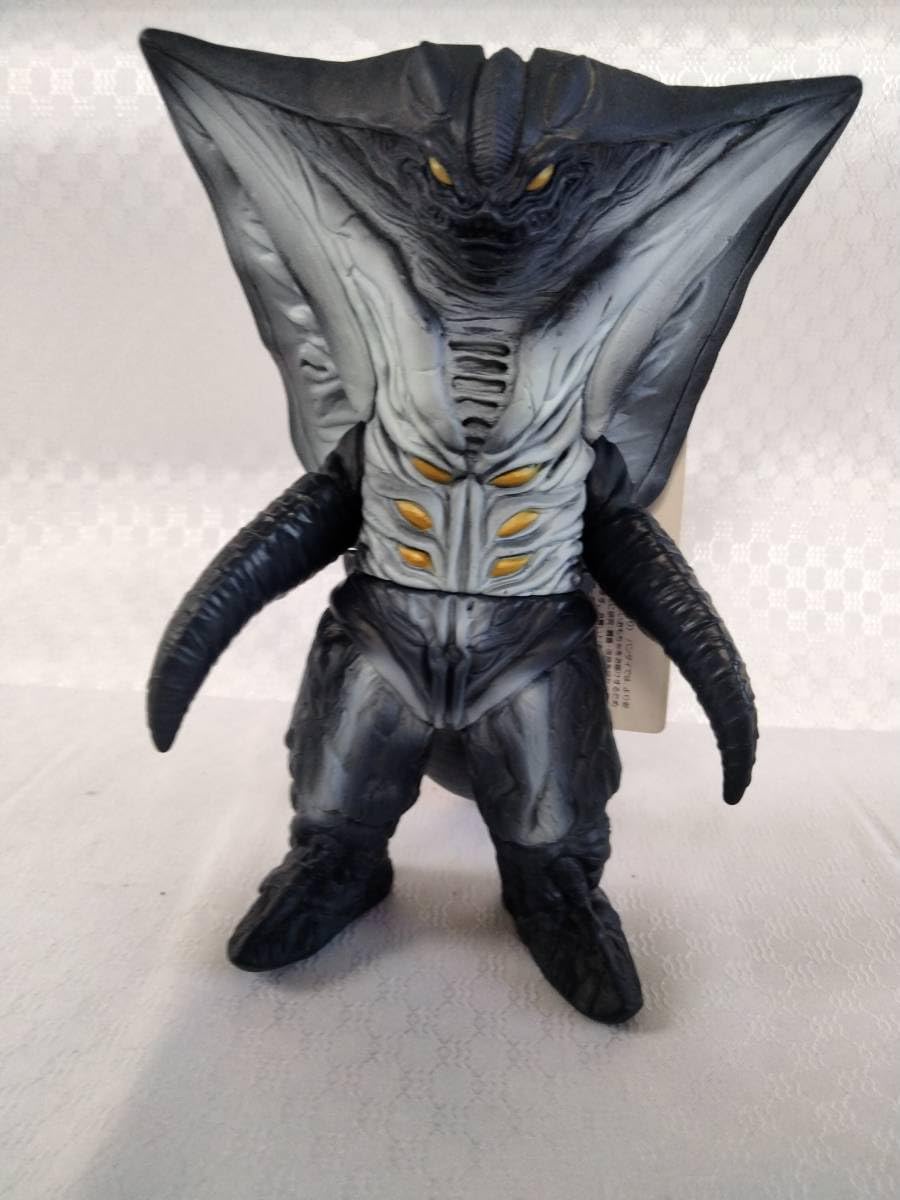 BANDAI - 【絶版ソフビ】日本製 変形怪獣ガゾード1996  ウルトラ怪獣シリーズ91 Amazon.co.jp: 変形怪獣ガゾート ウルトラ怪獣シリーズ91